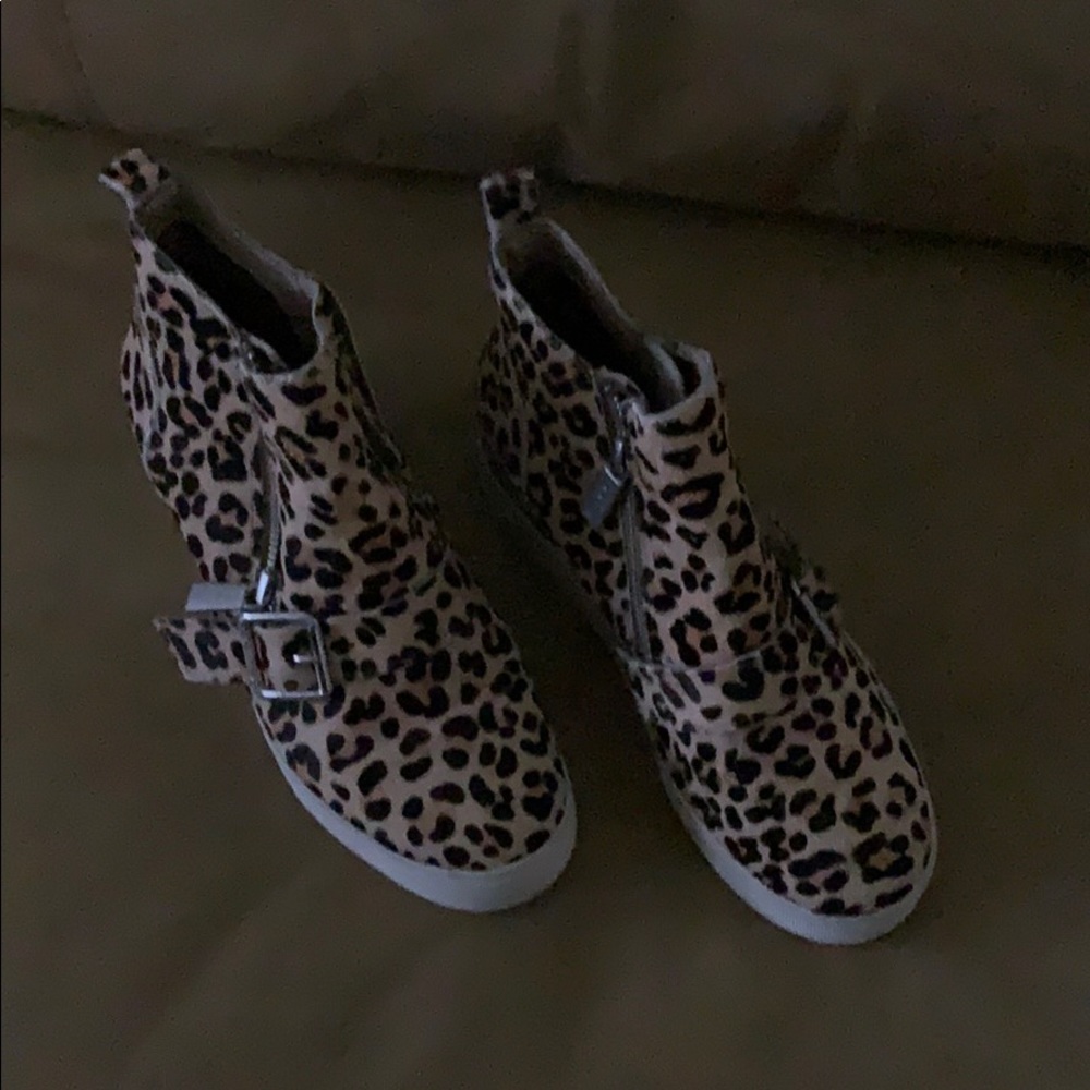 Jslides Calf Cheetah Print Zip Up Slides - image 5